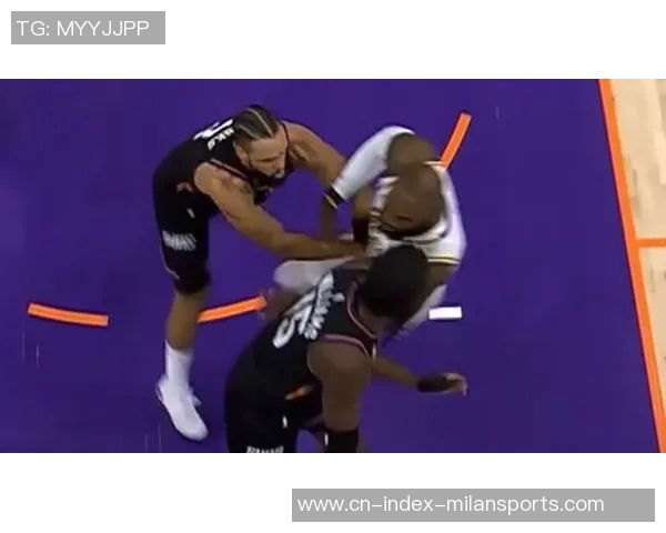 阿伦评论狄龙在关键时刻吃T的争议为何在最后10秒仍然犯规