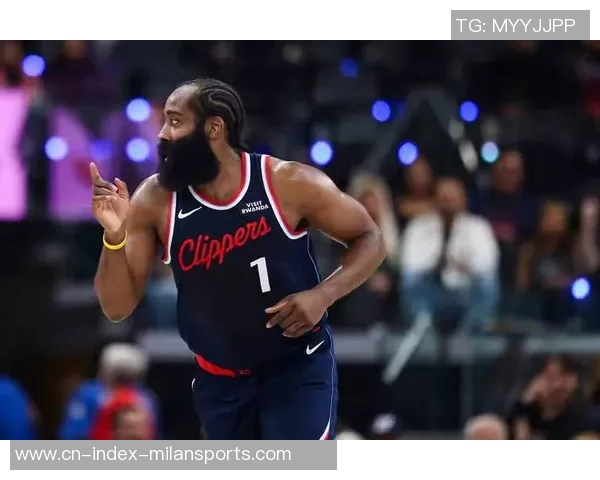 约基奇称赞哈登是伟大球员未来必入名人堂的实力证明 约基奇称赞哈登是伟大球员未来必入名人堂的实力证明